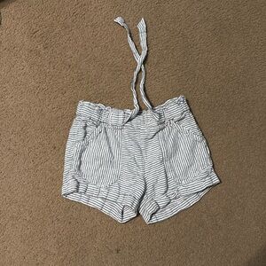 Striped shorts stretchy